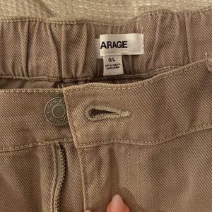 Garage high waisted cargos size large